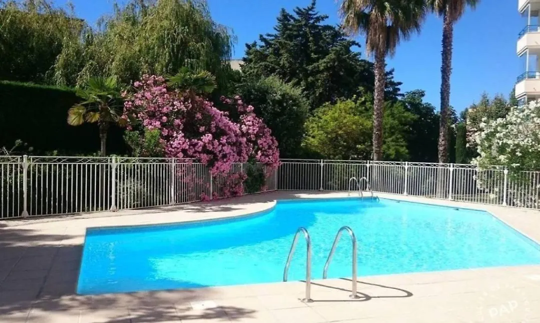 Apartment Caresse D'Azur - Classe 2 Etoiles Frejus
